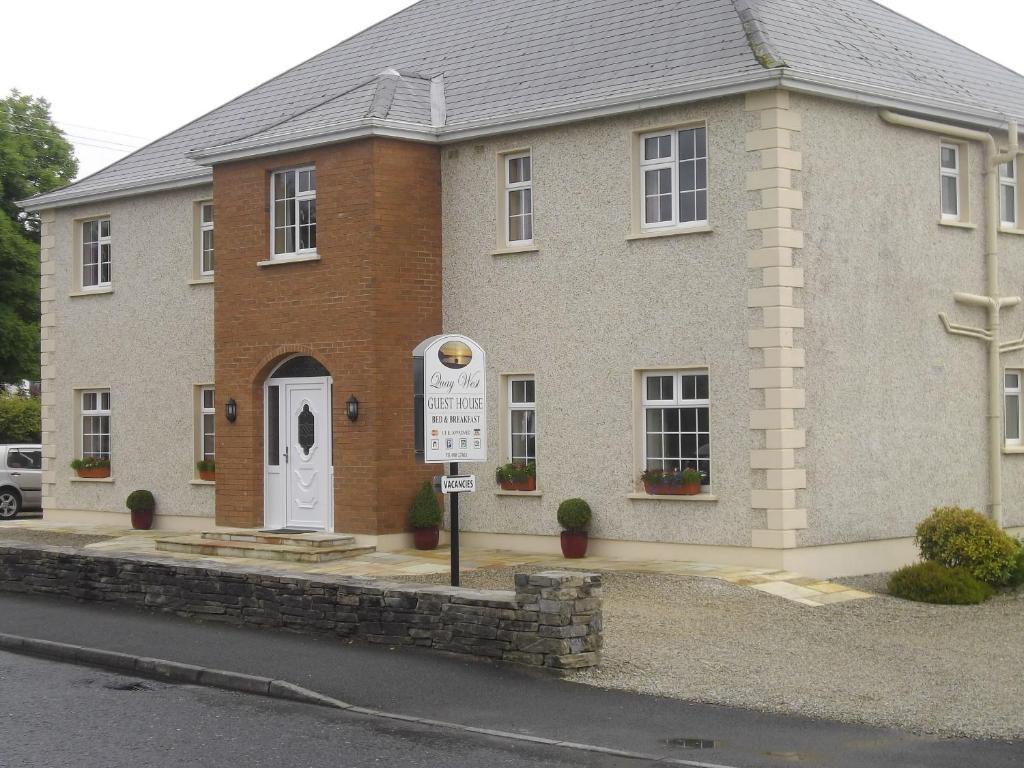 ウェストポート Quay West Ireland Bed & Breakfast エクステリア 写真